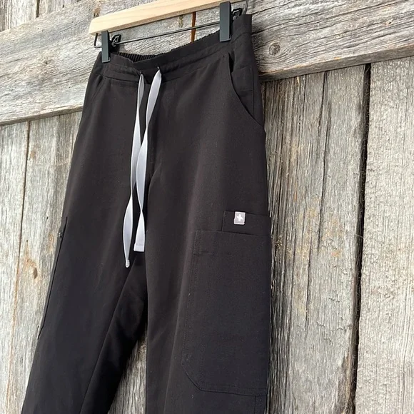 FIGS Pants - Picture 13 of 16